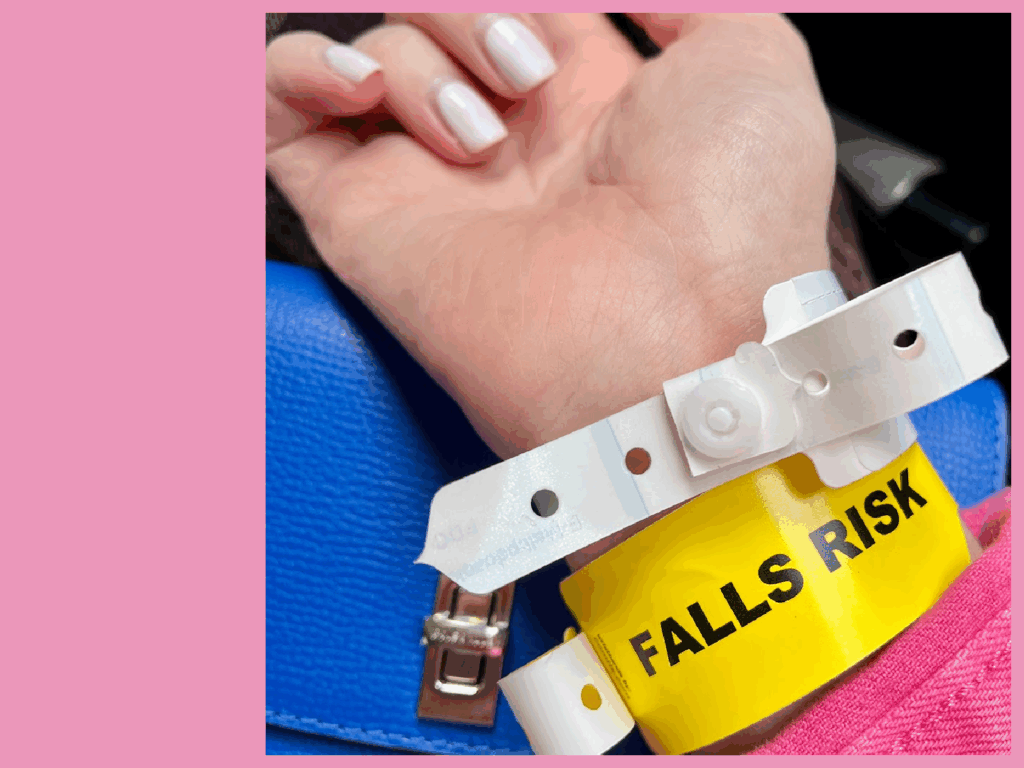 Falls risk bracelet